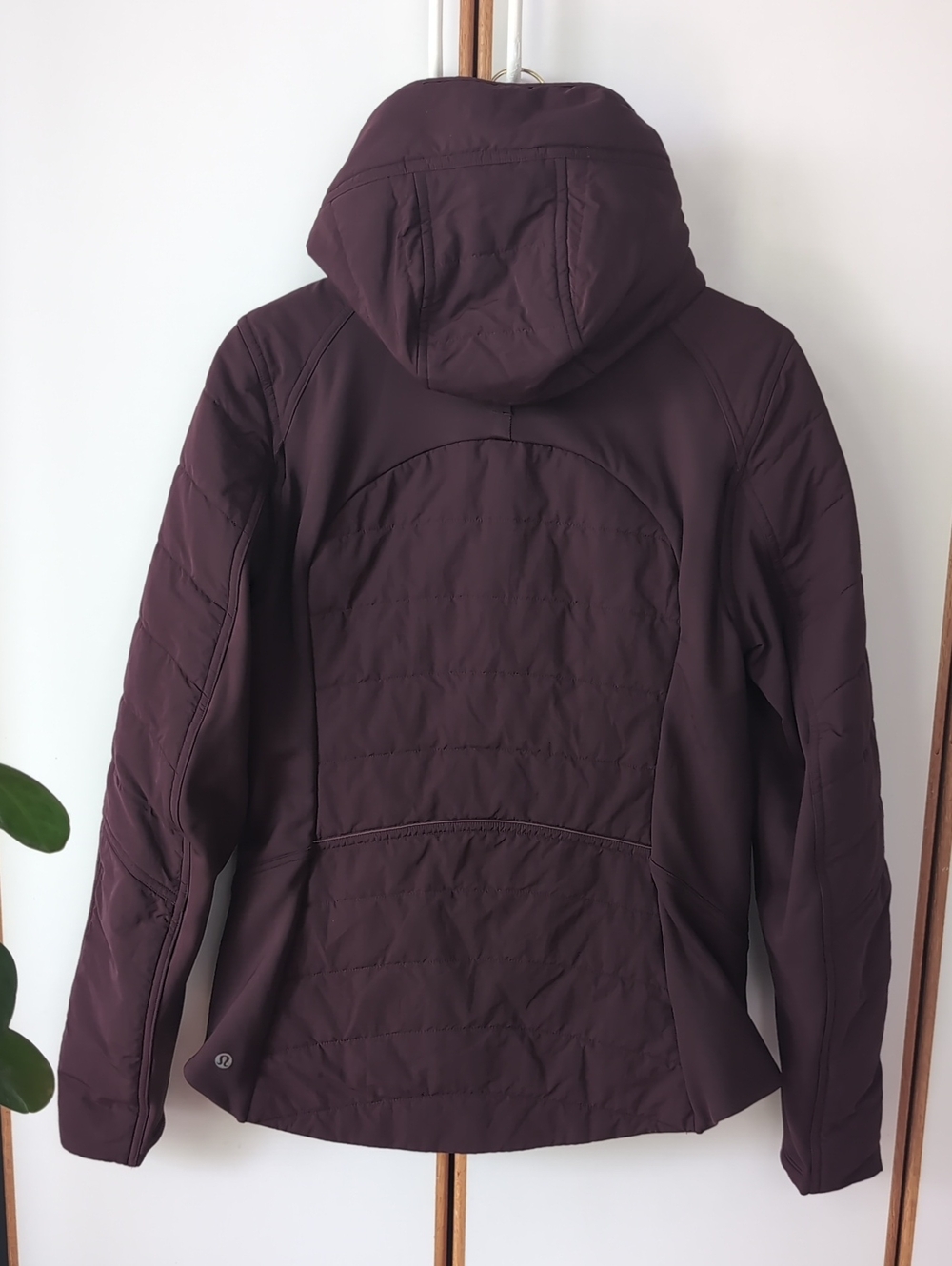 Lululemon Another Mile Jacket 8 Quilted Insulated Cassis - Picture 11 of 16